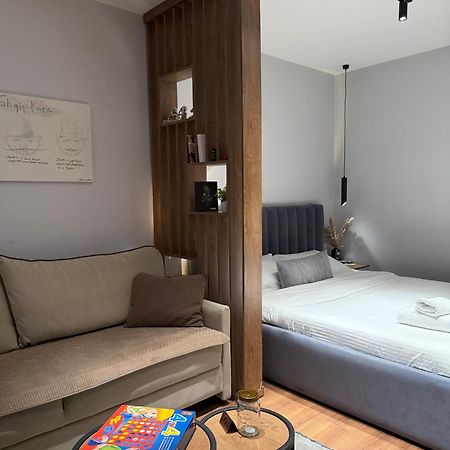 4Seasonsgea , Studio Apartment In Heart Of 地拉那 外观 照片